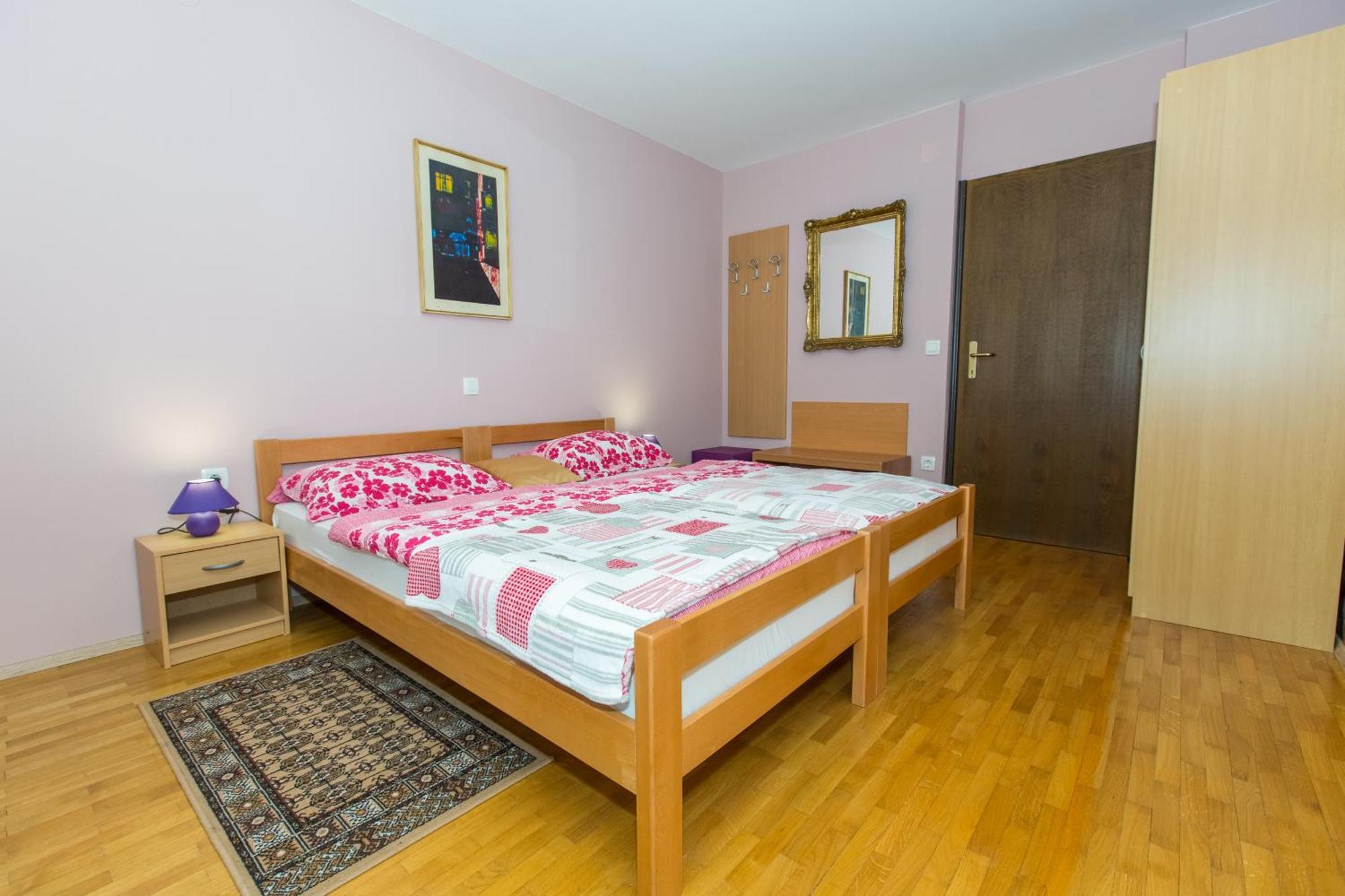 Apartment Ina Блед Стая снимка